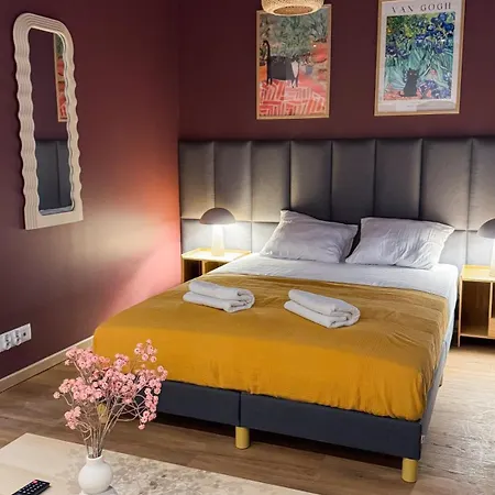 Plum With Terrace #self Check-in Apartment Warsaw
