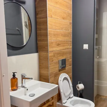 Plum With Terrace #self Check-in